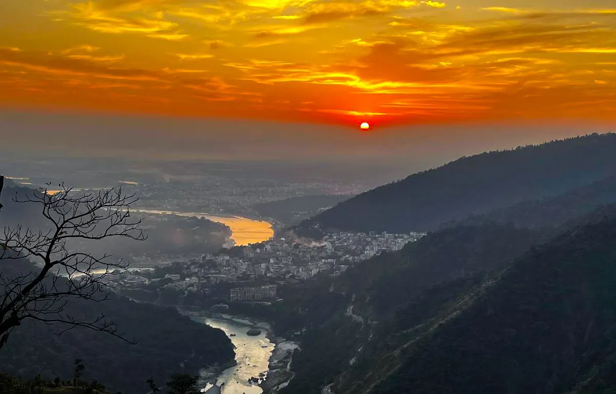 Vibes on Two Wheels: Rishikesh Edition